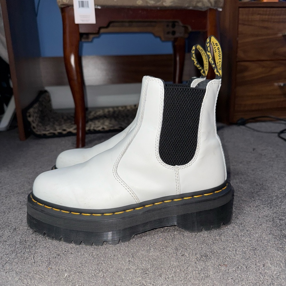 Dr. Martens White 2976 Quad boots